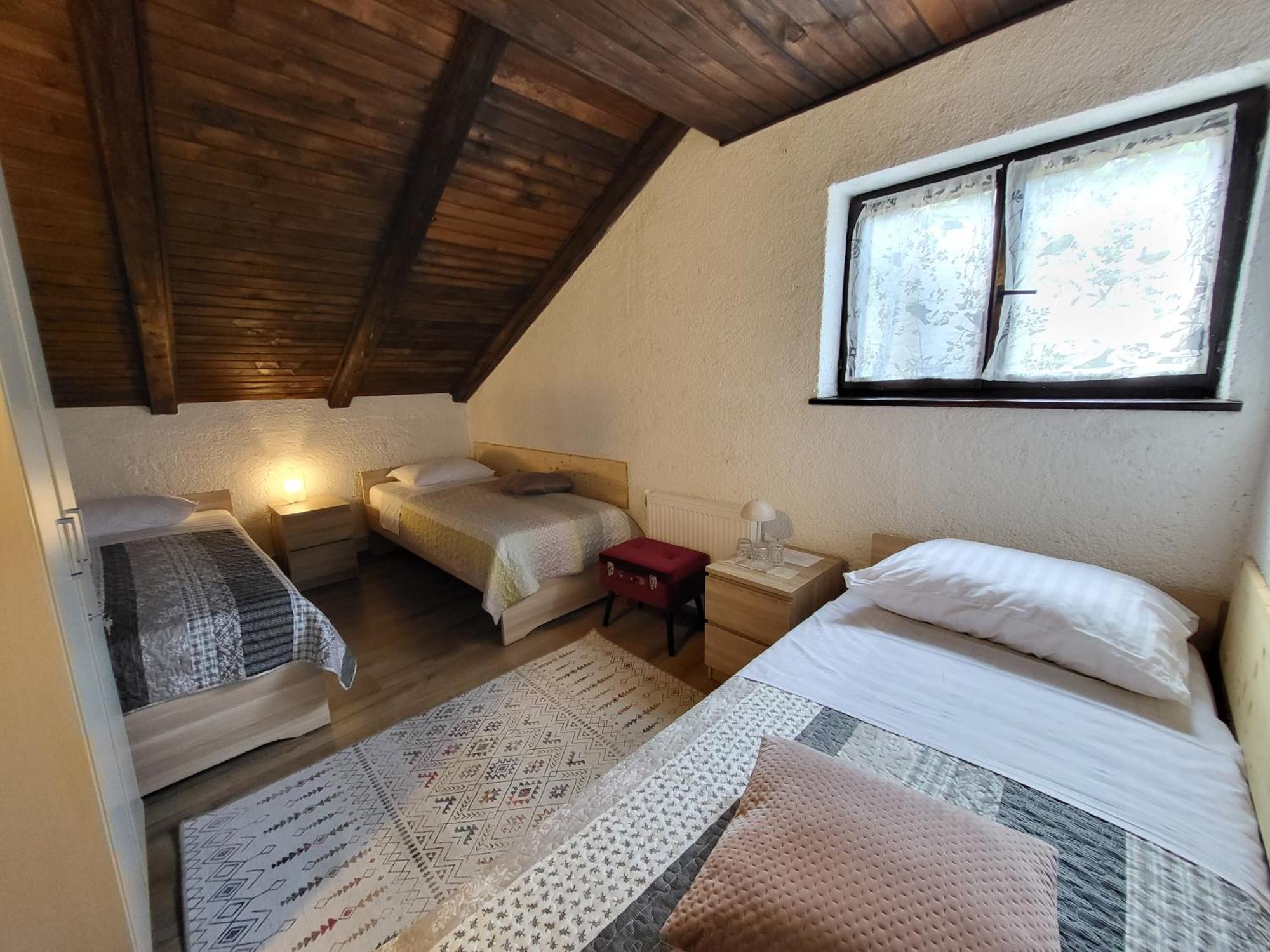 Koca Sredi Gozda Hotel Kanal Exterior photo